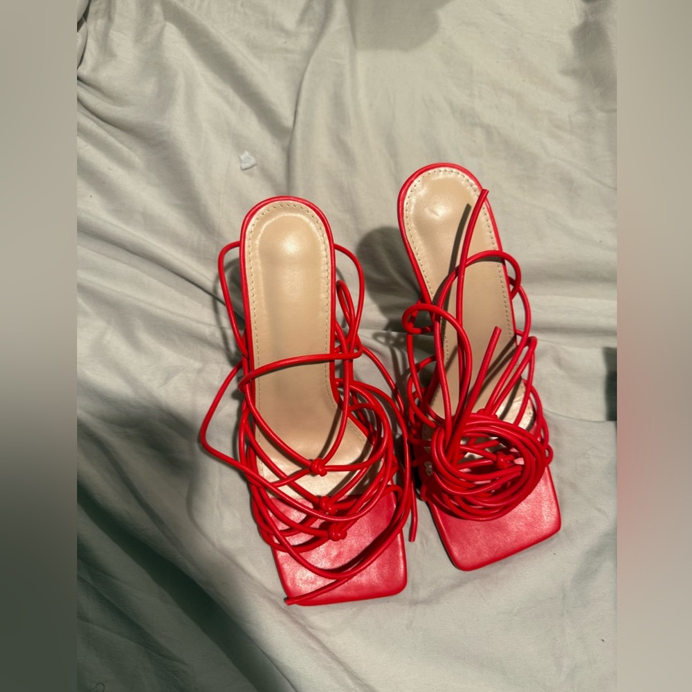 Red Heels - Picture 2 of 4